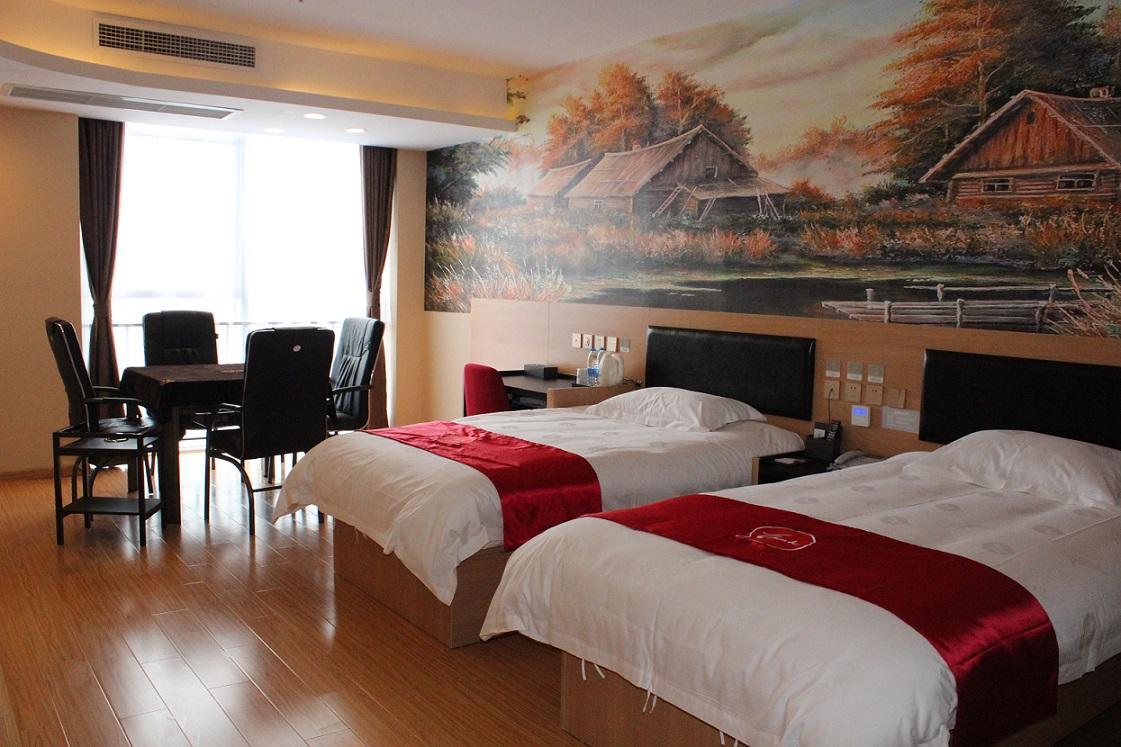 Thank Inn Plus Hotel Sichuan Neijiang Hongxing Red Star Macalline Exterior foto