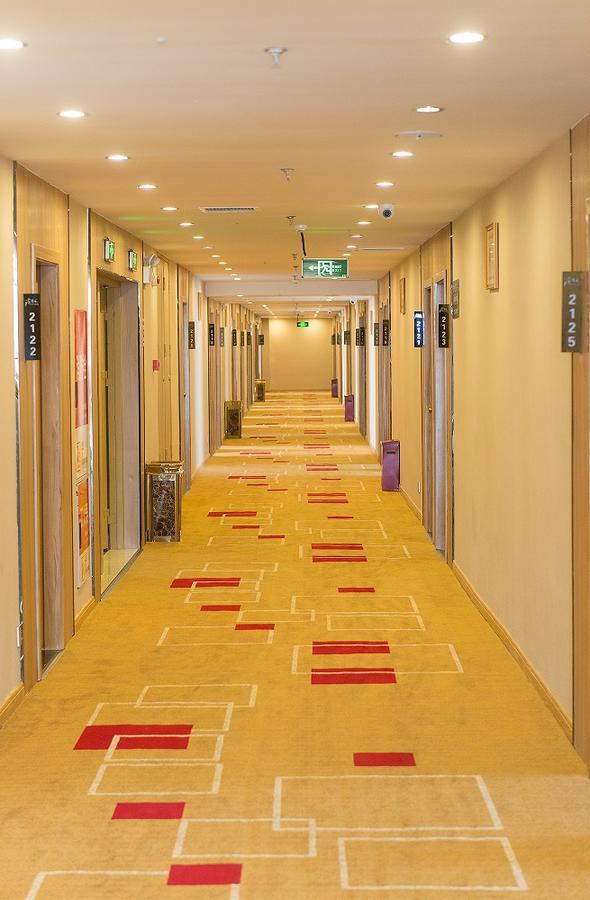 Thank Inn Plus Hotel Sichuan Neijiang Hongxing Red Star Macalline Exterior foto